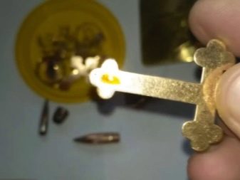 24 карата золота - какая это проба и сколько стоит 1 грамм? Свойства и применение золота 24 карата